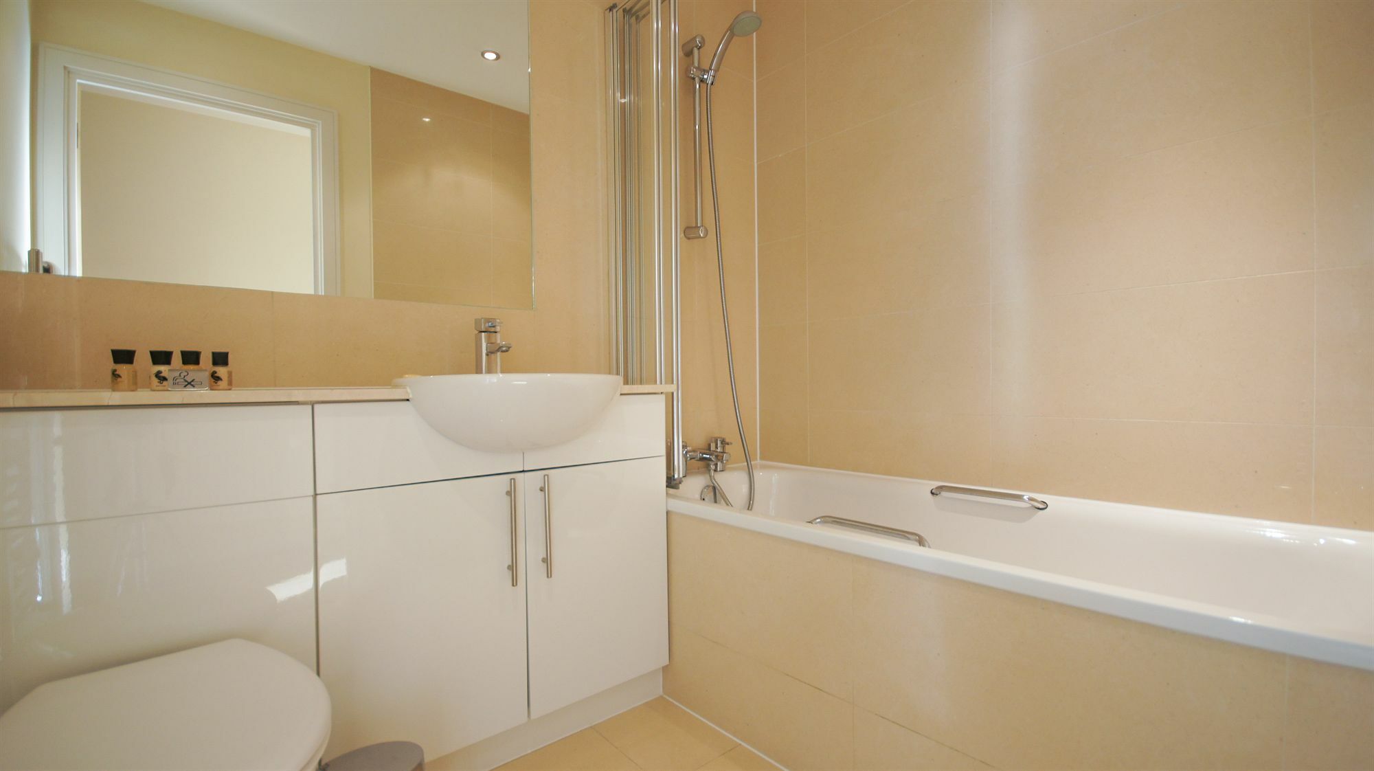 Crompton Court Apartments London Kültér fotó